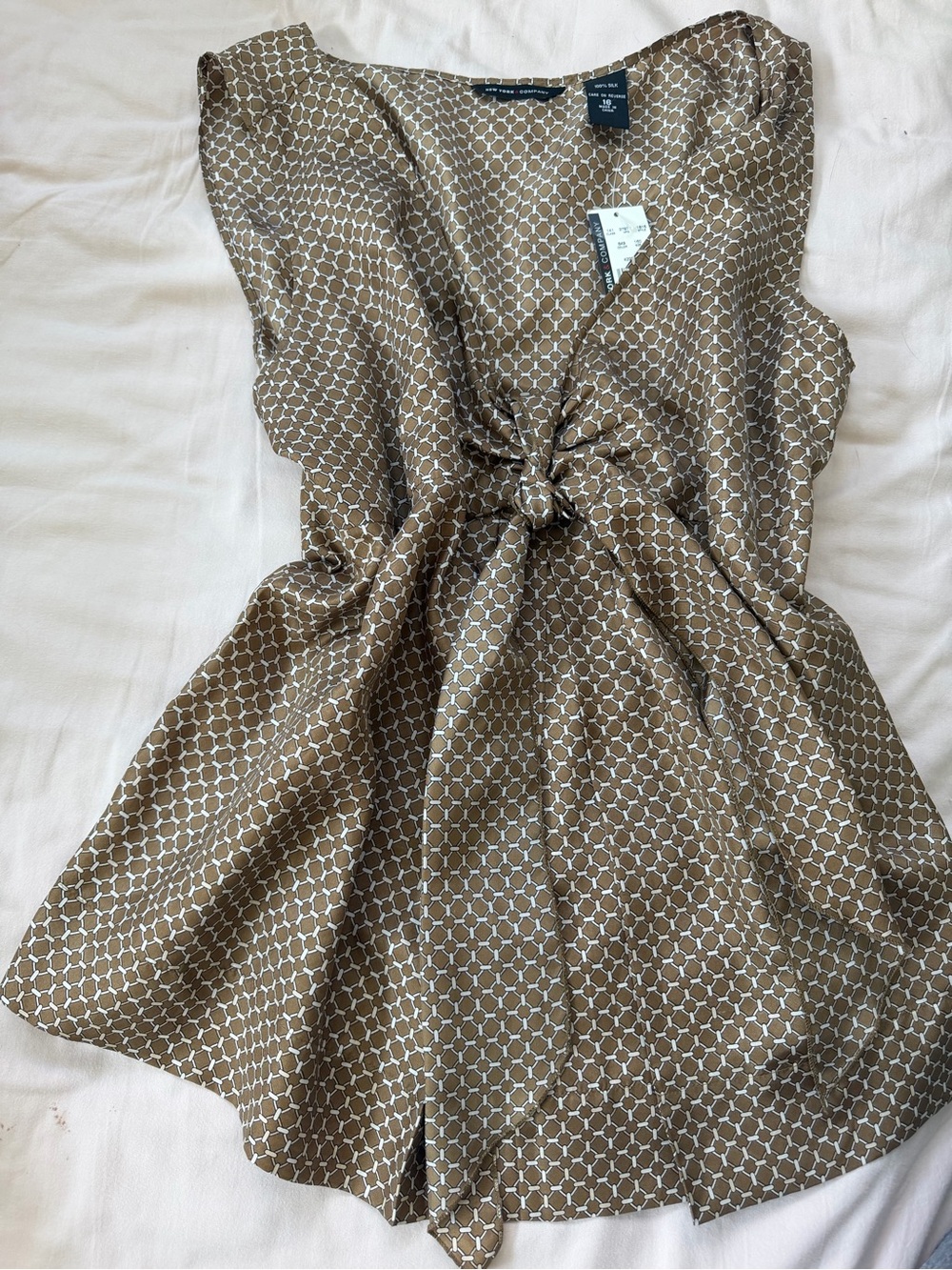 New York & Company 100% Silk Brown Geometric Tie-Front Sleeveless Blouse